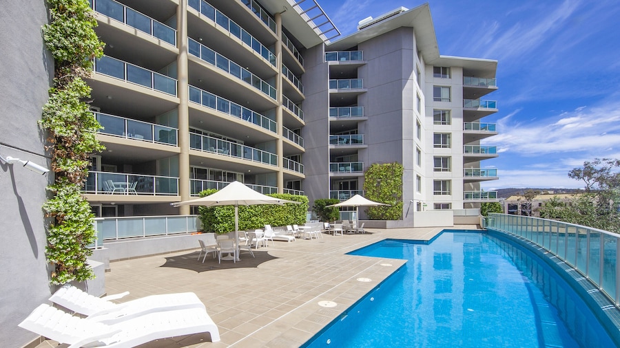 Pacific Suites Canberra