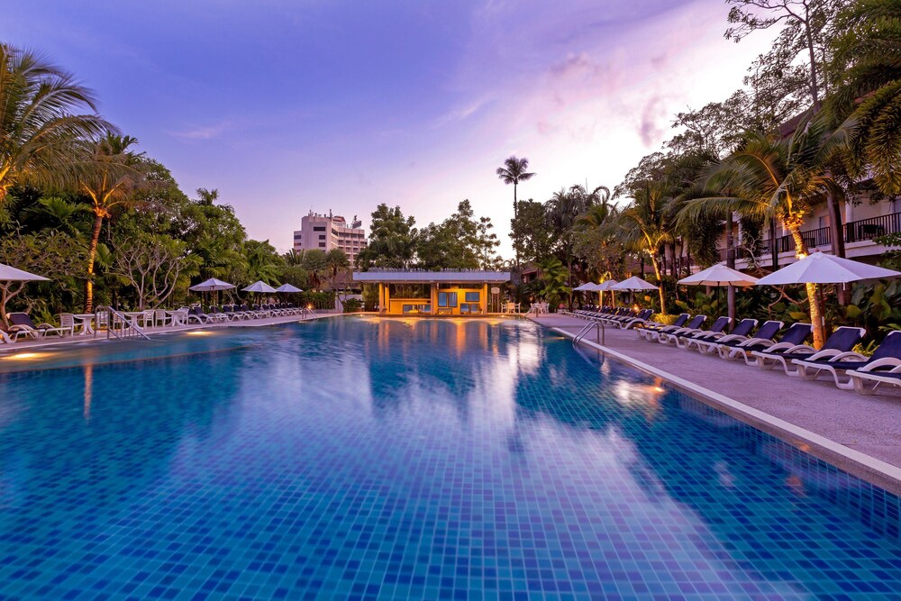 Indoor/outdoor pool, Centara Karon Resort Phuket