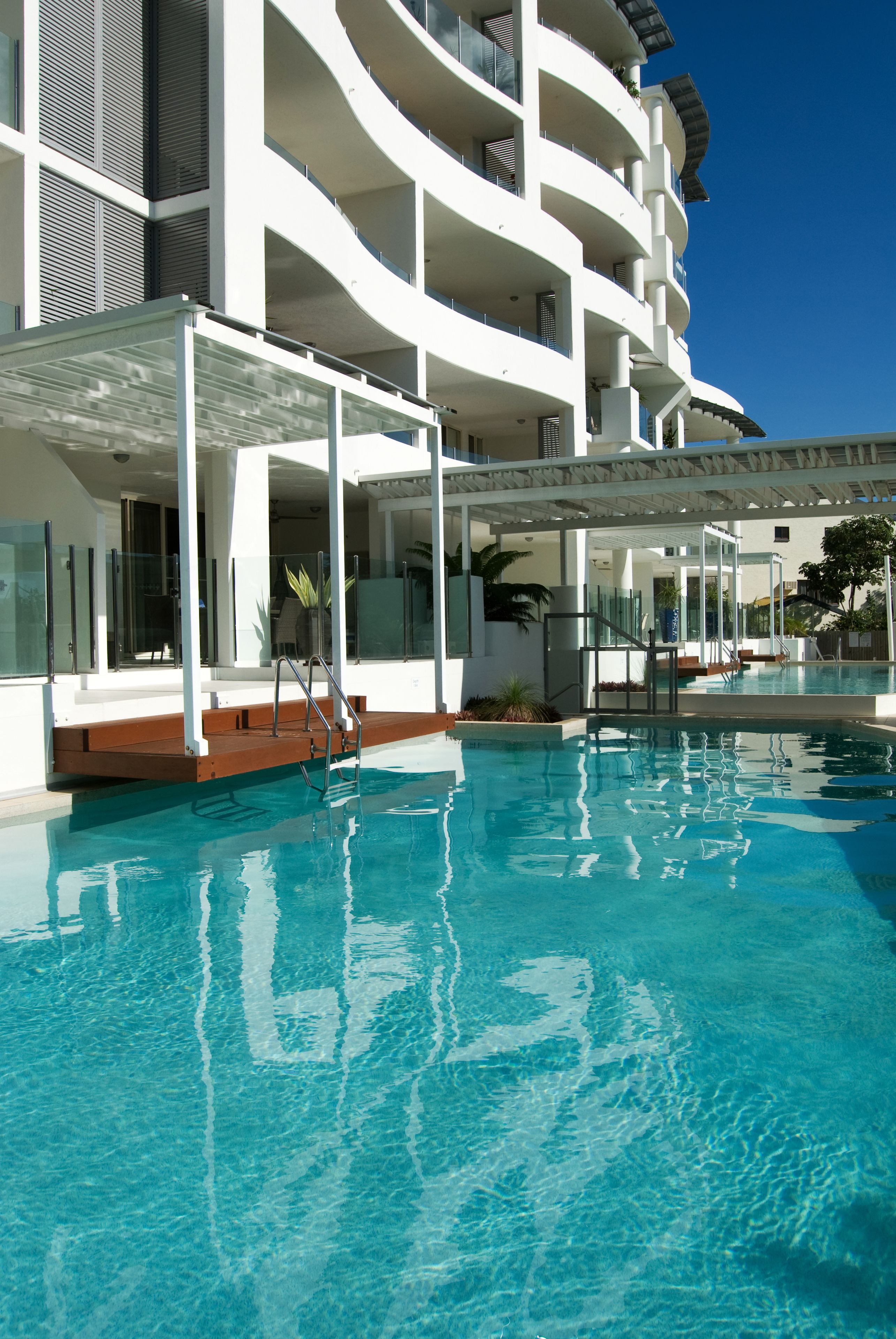 Waters Edge Apartments Cairns