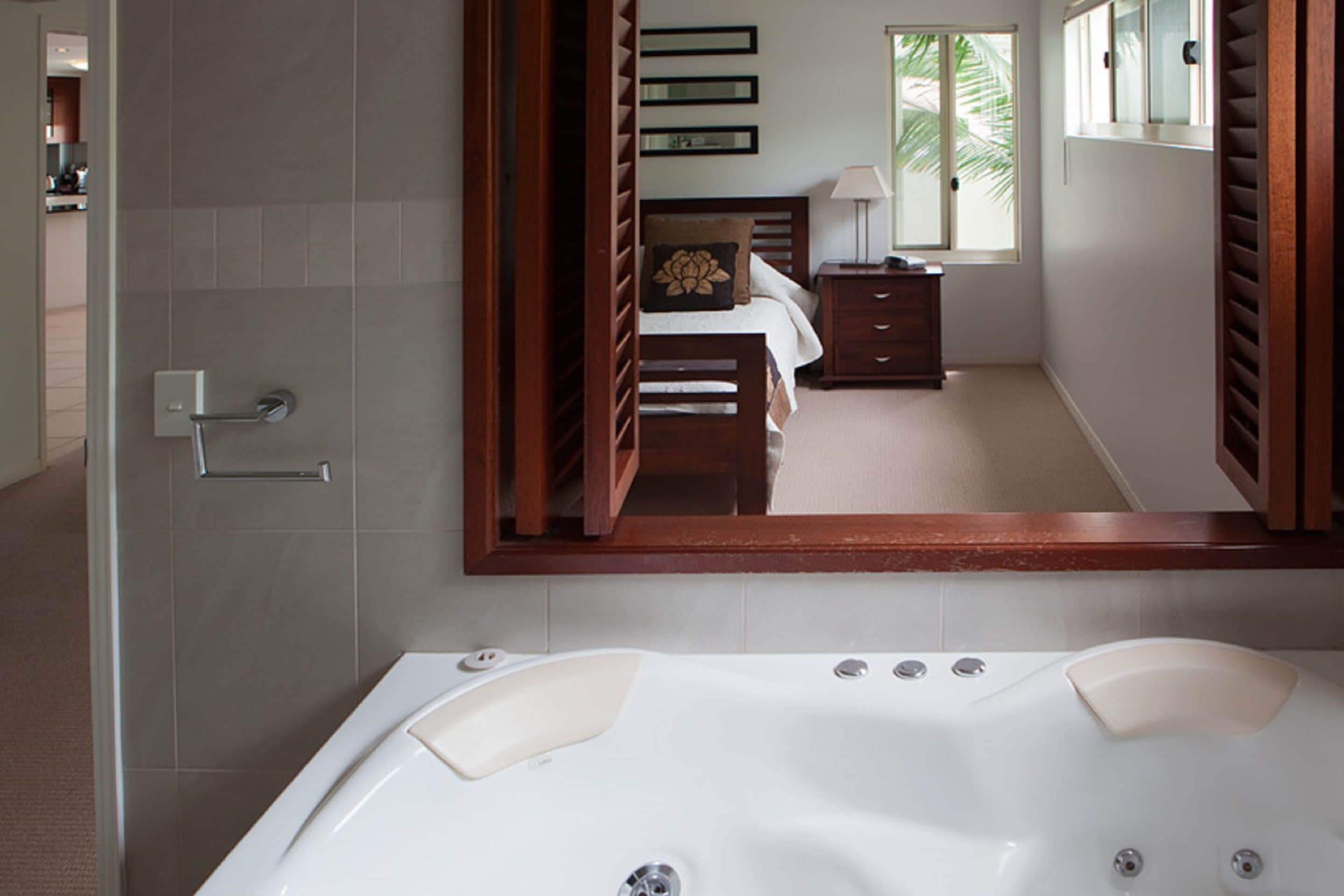 Waters Edge Apartments Cairns