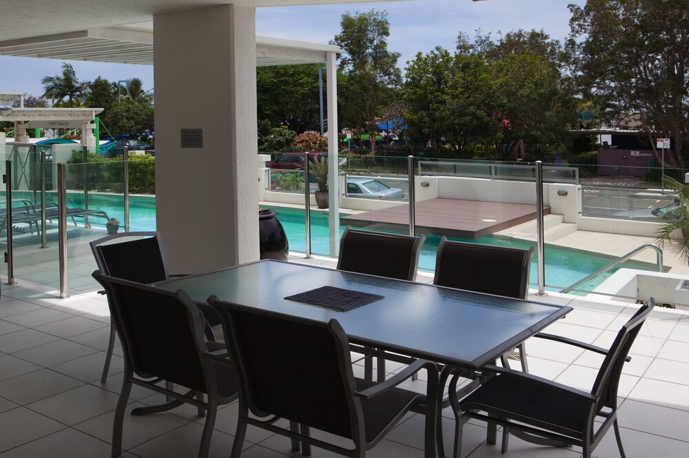 Waters Edge Apartments Cairns Deals & Reviews (Cairns, AUS) | Wotif