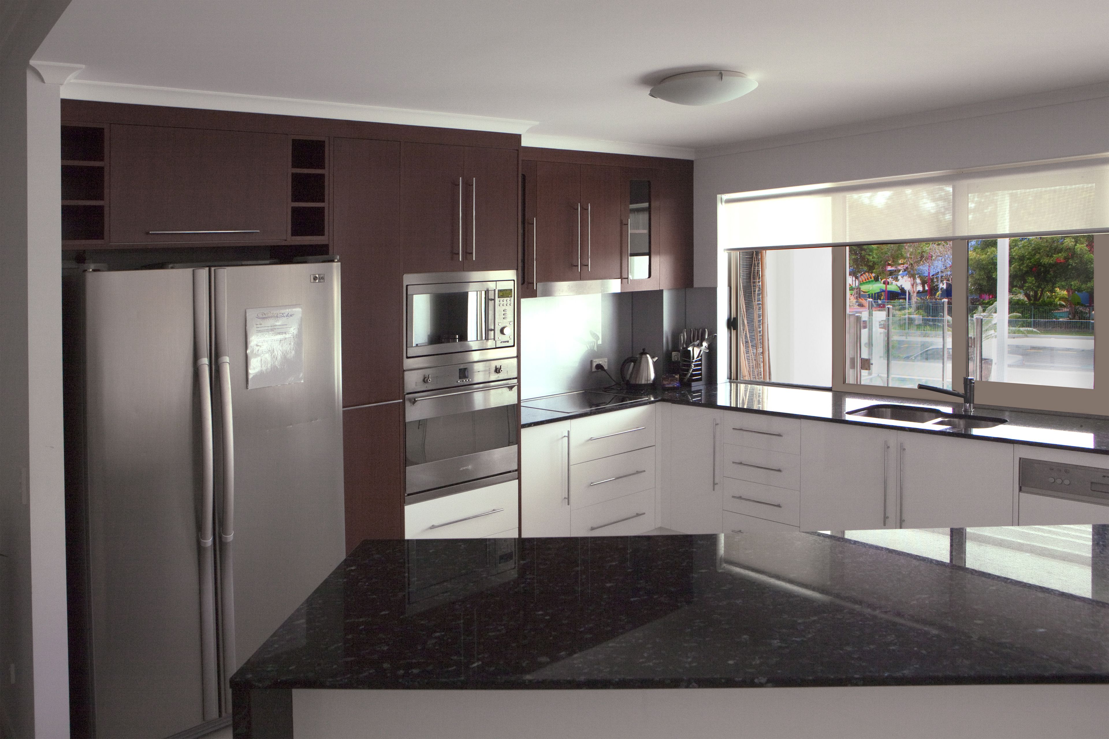 Waters Edge Apartments Cairns