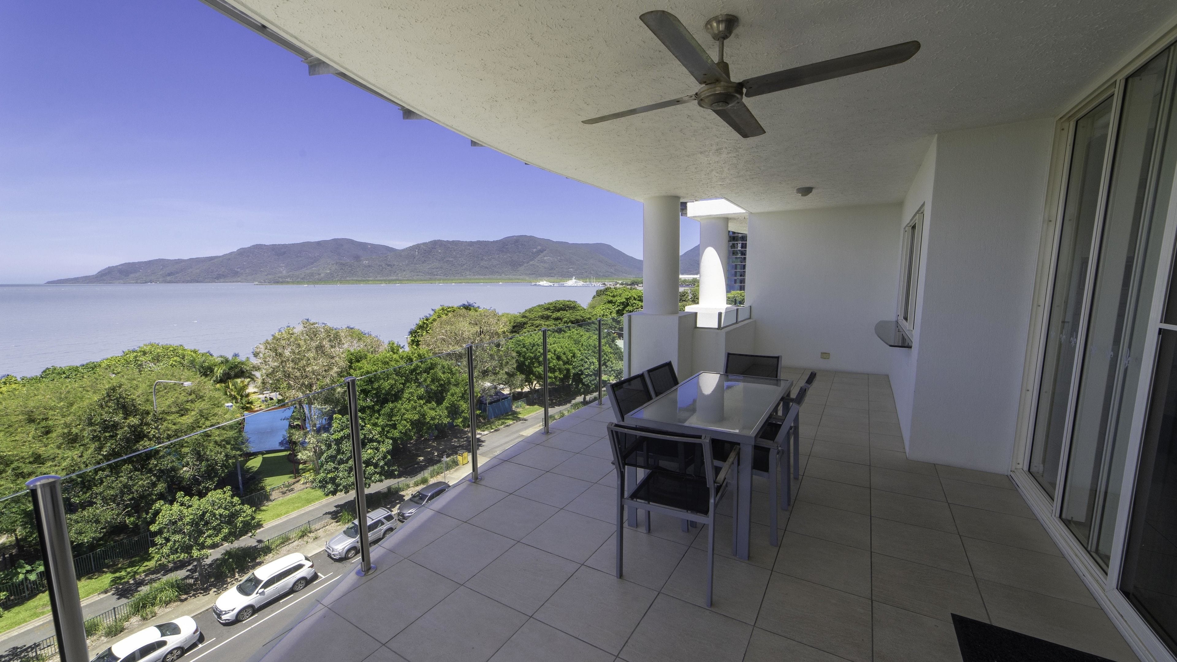 Waters Edge Apartments Cairns