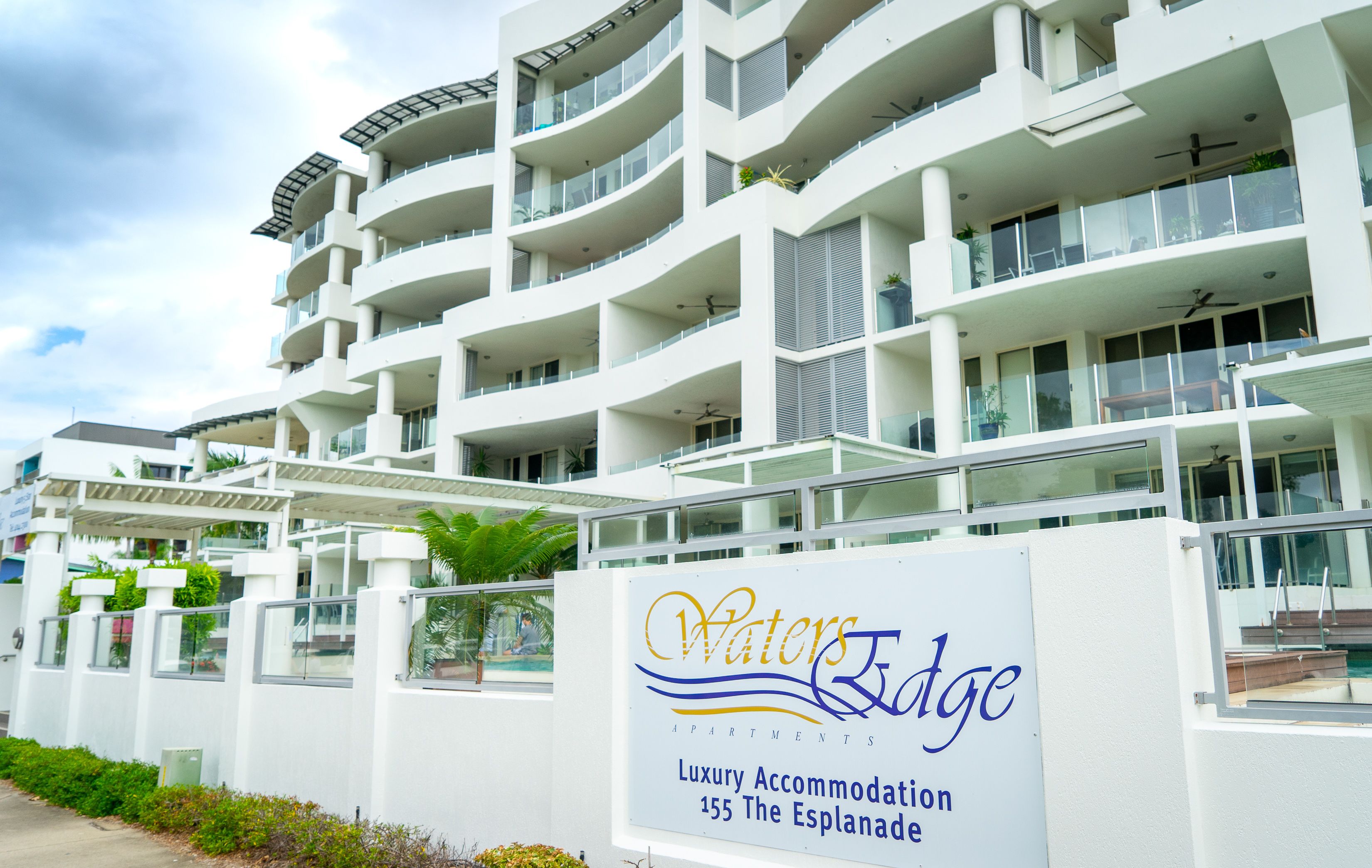 Waters Edge Apartments Cairns