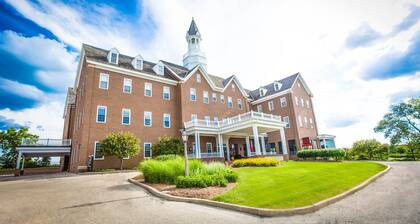 The Delafield Hotel