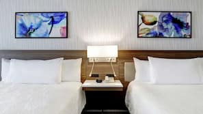 Hypo-allergenic bedding, in-room safe, desk, blackout curtains