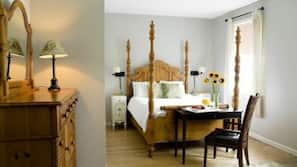 Desk, laptop workspace, cribs/infant beds, rollaway beds