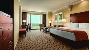 Premium bedding, in-room safe, desk, blackout drapes