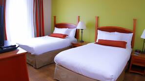 Premium bedding, pillowtop beds, in-room safe, desk