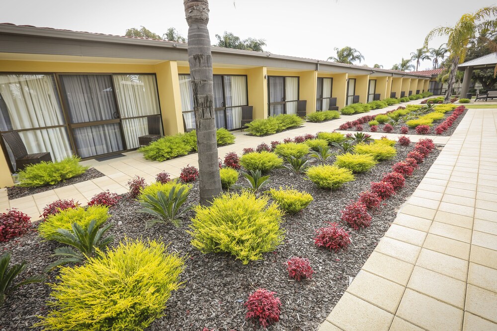 Comfort Inn Deakin Palms Mildura Aus Best Price Guarantee