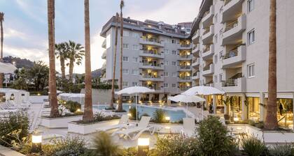 AQUA Hotel Montagut Suites