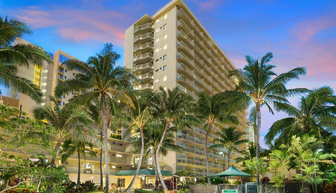 Courtyard By Marriott Waikiki Beach In Honolulu Hi Expedia