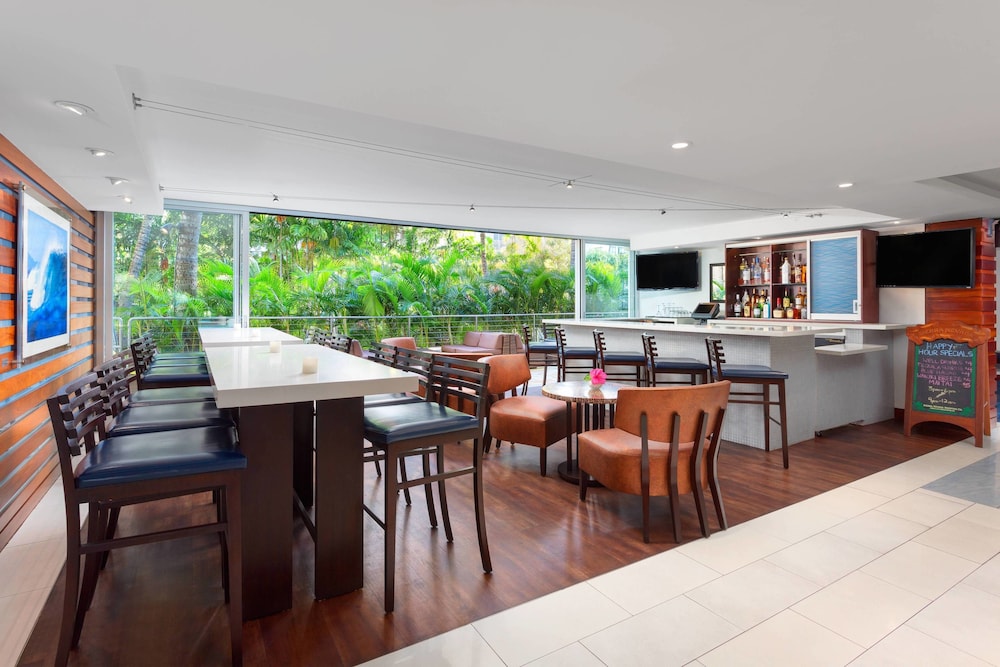 Courtyard by Marriott Waikiki Beach in Honolulu | Best Rates & Deals on