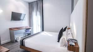Minibar, coffre-fort suffisamment grand pour un ordinateur portable