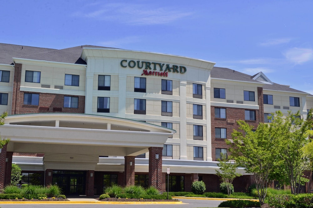 Courtyard By Marriott Winchester In Winchester Hotel Rates - 