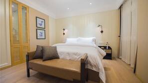 1 bedroom, in-room safe, desk, free WiFi