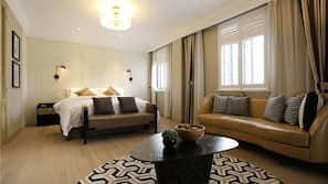 1 bedroom, in-room safe, desk, free WiFi