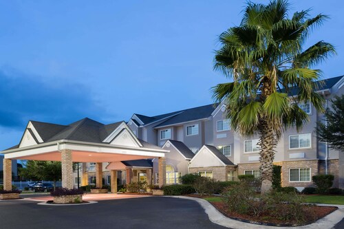 Great Place to stay Microtel Inn & Suites by Wyndham Kingsland near Kingsland 