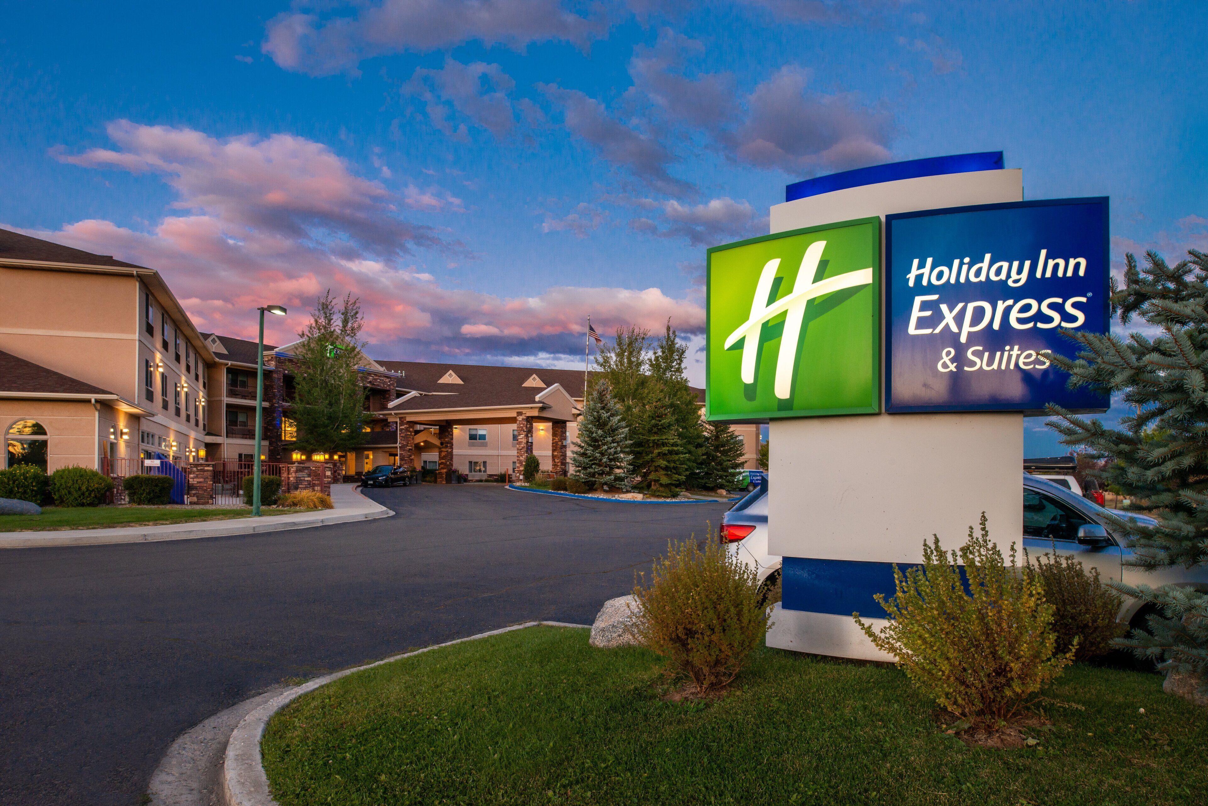Holiday Inn Express Suites Gunnison An Ihg Hotel In Gunnison Co Expedia