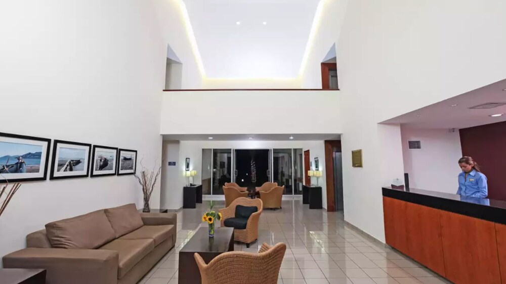 Comfort Inn Real La Union La Union Slv Best Price Guarantee