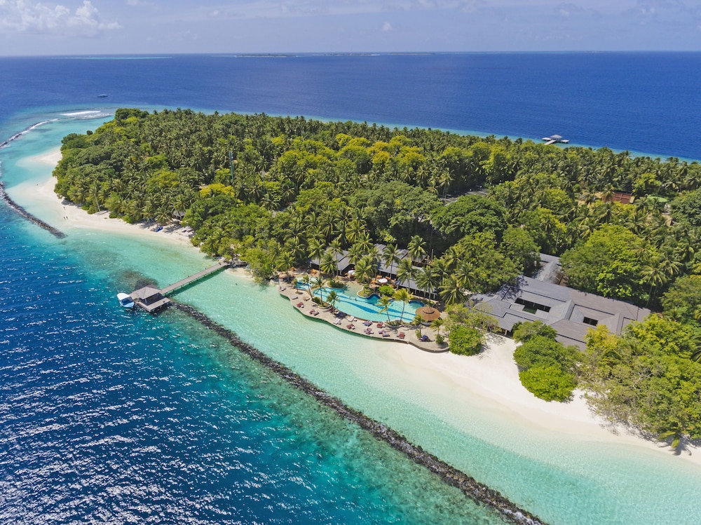 Royal Island Resort And Spa Horubadhoo Maldive Expediait 