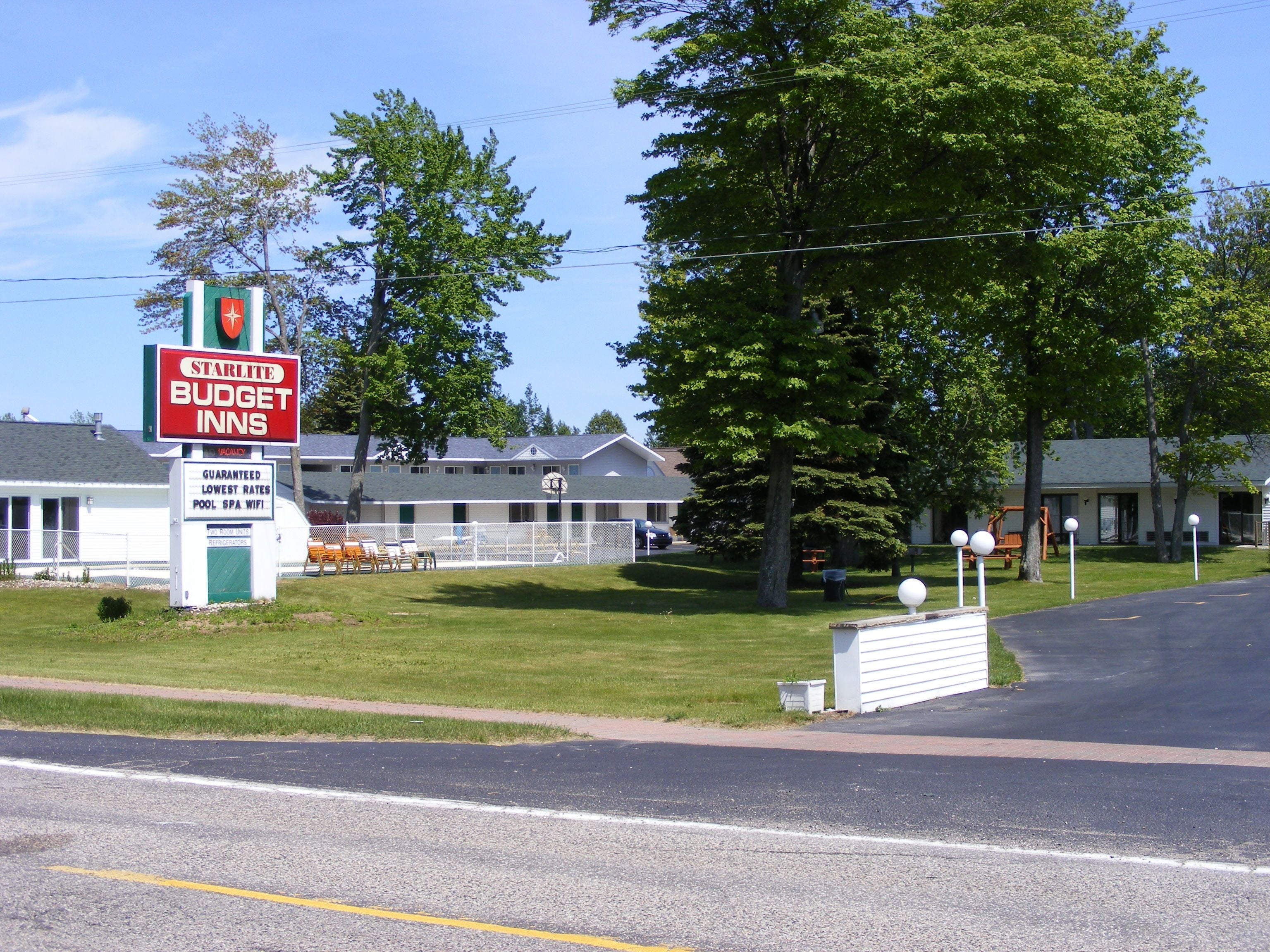 Starlite Budget Inn in Mackinaw City, United States