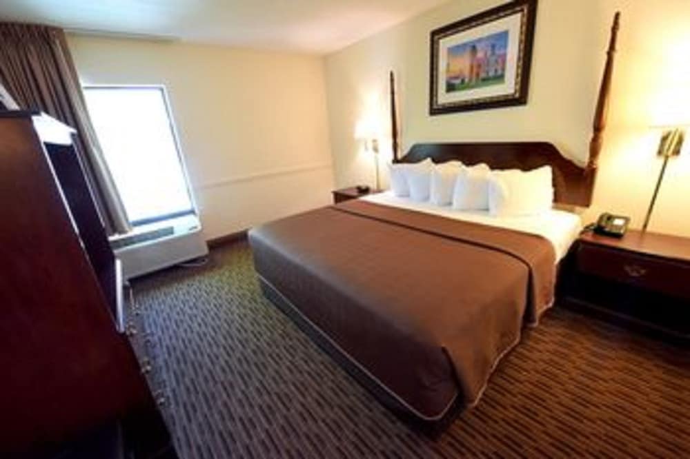 Starlite Budget Inn In Mackinaw City Hotel Rates Reviews On Orbitz