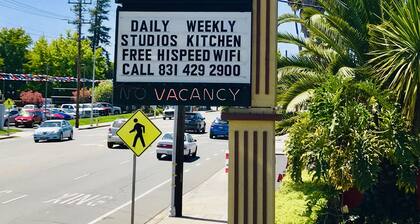 Hitching Post Studios Inn
