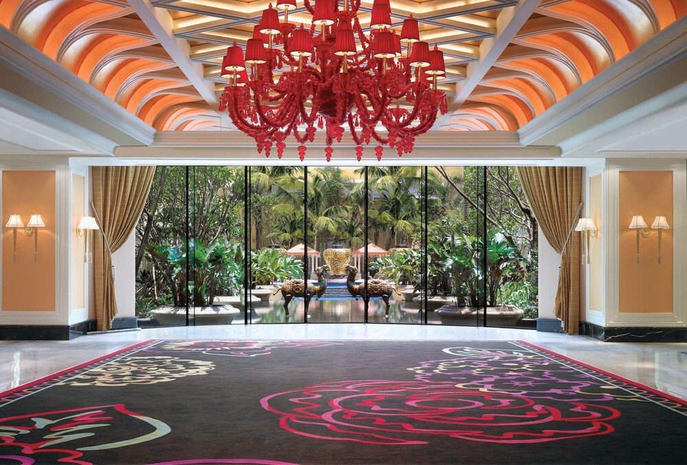 Interior entrance, Wynn Macau