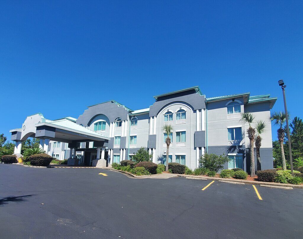 Best Western Plus Blue Angel Inn in Pensacola, United States