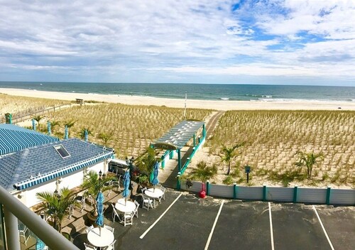 Long Beach Island Hotels Find Deals On In Spray Beach Hotel