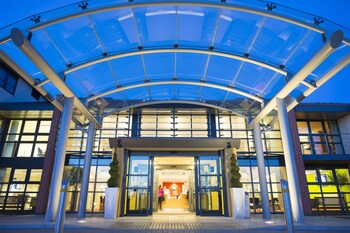 Burleigh Court Hotel