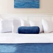 Winthrop Beach Inn And Suites In Hotel Deals Guestroom