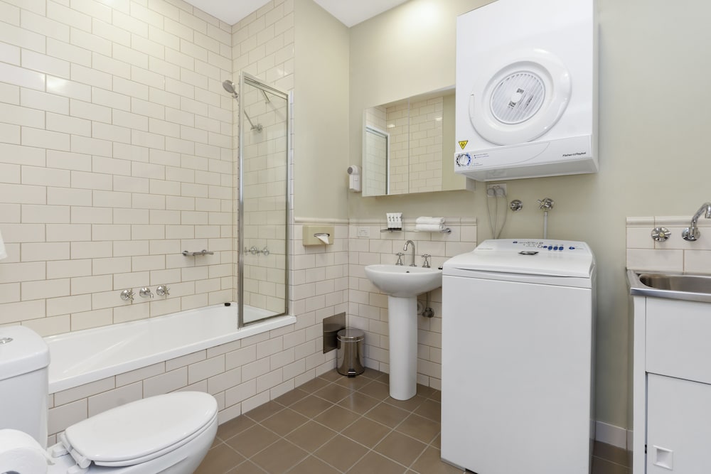 Launceston Central Apartment Hotel AU146 Deals & Reviews (Launceston
