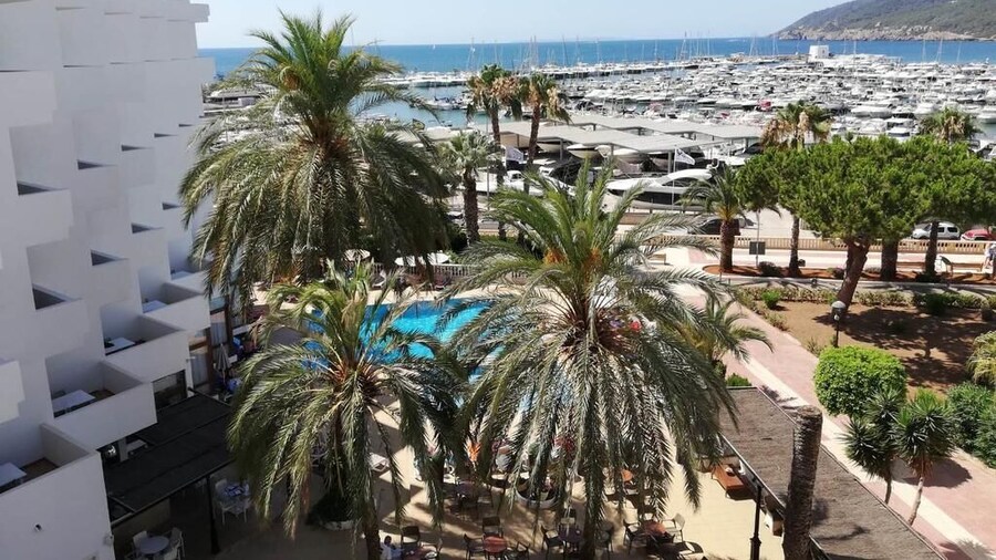 Hotel Tres Torres