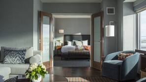 Premium bedding, in-room safe, desk, iron/ironing board