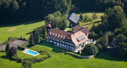 Hotel Schöne Aussicht