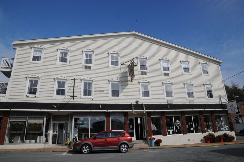 Smugglers Cove Inn, Lunenburg 132 Room Prices & Reviews Travelocity