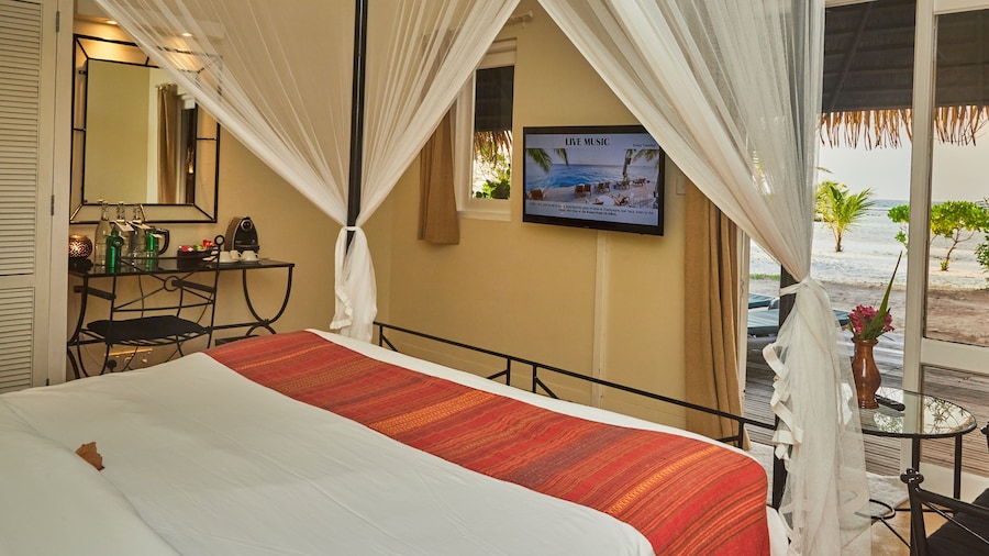 Kuredu Island Resort