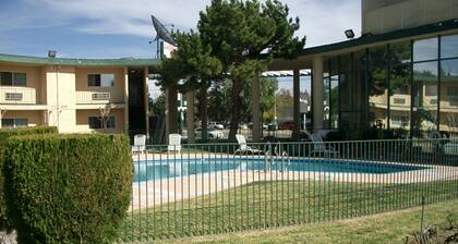 Hometown Inns North Hills