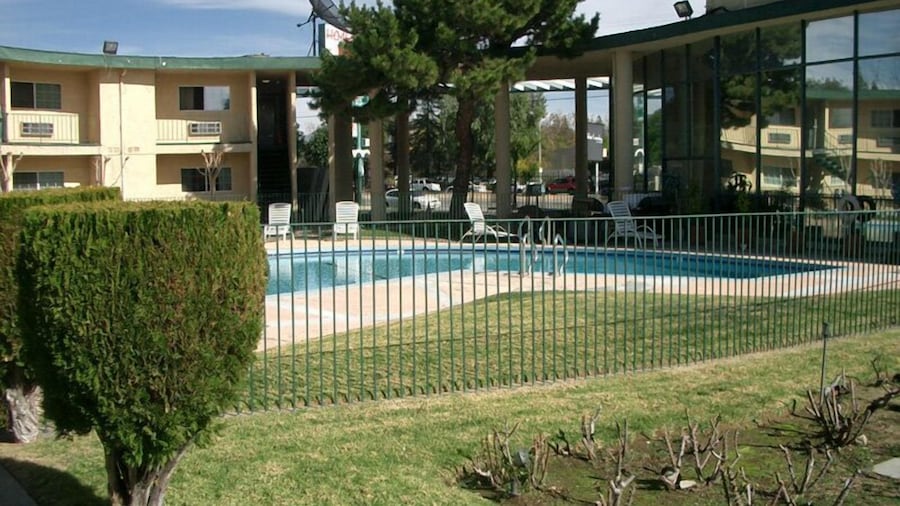 Hometown Inns North Hills