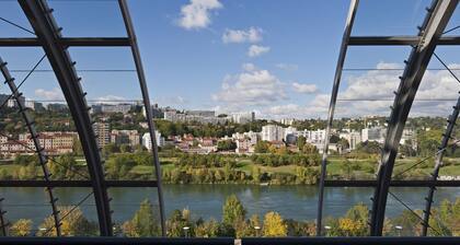 Crowne Plaza Lyon Parc de la Tête d'Or, an IHG Hotel
