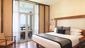 Minibar, in-room safe, free WiFi, linens