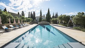 Seasonal outdoor pool, pool umbrellas, sun loungers
