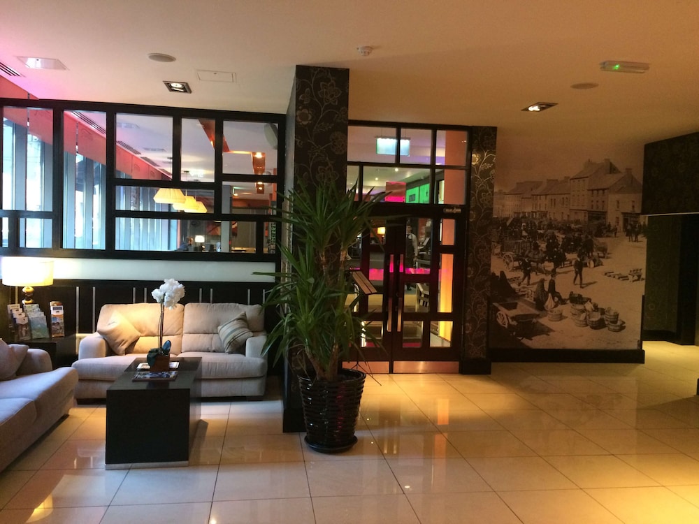 4 Star Hotels