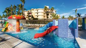 4 outdoor pools, pool umbrellas