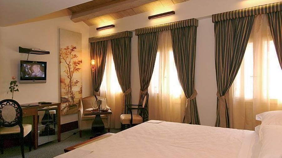 Hotel Dei Dragomanni