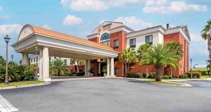 Comfort Suites Savannah North I-95