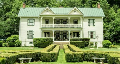 The Mountain Rose Inn