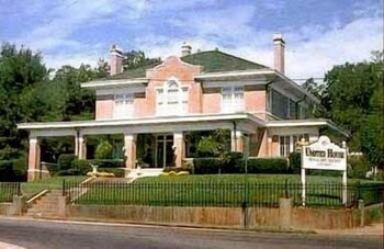 Umsted House Bed & Breakfast in El Dorado, United States
